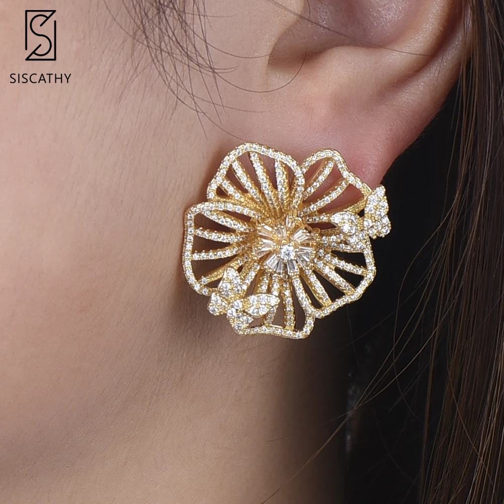 

Siscathy 32*33mm SISCATHY Luxury African Dubai Flower Hollow Stud Earrings Cubic Zirconia Inlaid For Women pendientes mujer moda