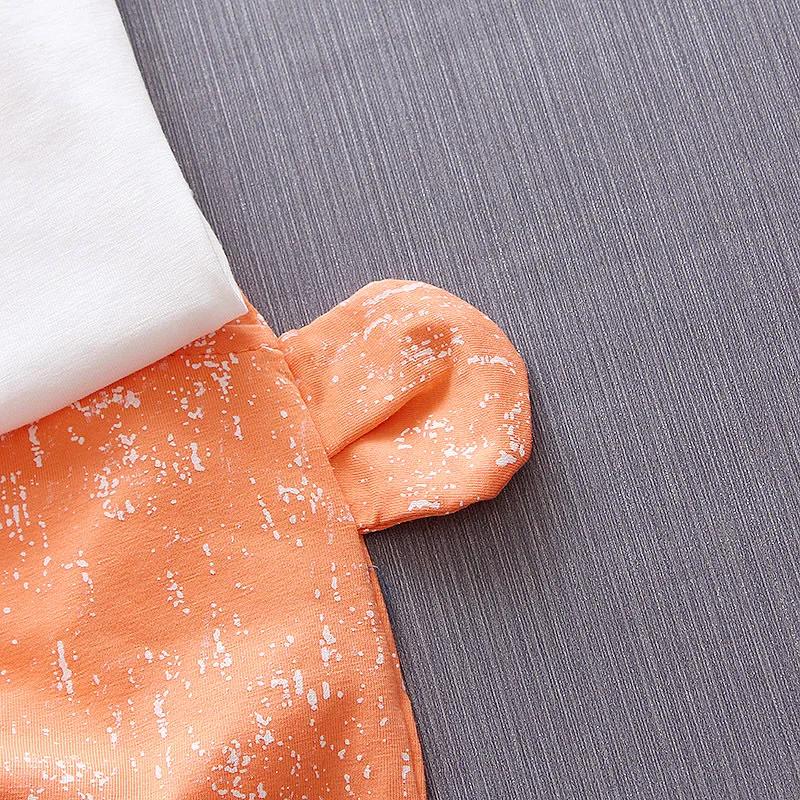 7775500215_458150735