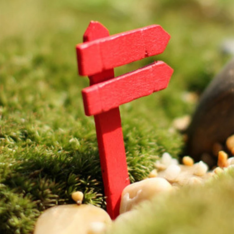 

10PCS Wood Crafts Signboard Miniatures Fairy Garden Sign Board Gnome Moss Terrarium Decor Bonsai Figurines Micro Landscape