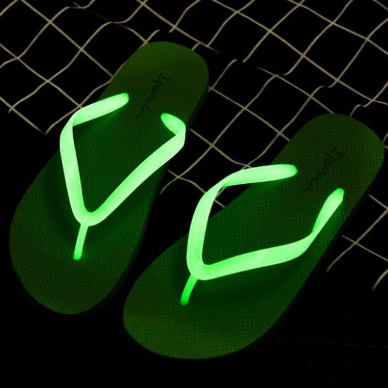 

COOLSA New Arrival Women's Luminous Slippers Girl Holiday Beach Flat Flip Flops Lover's Solid Color Shiny Slides Wholesale Hot
