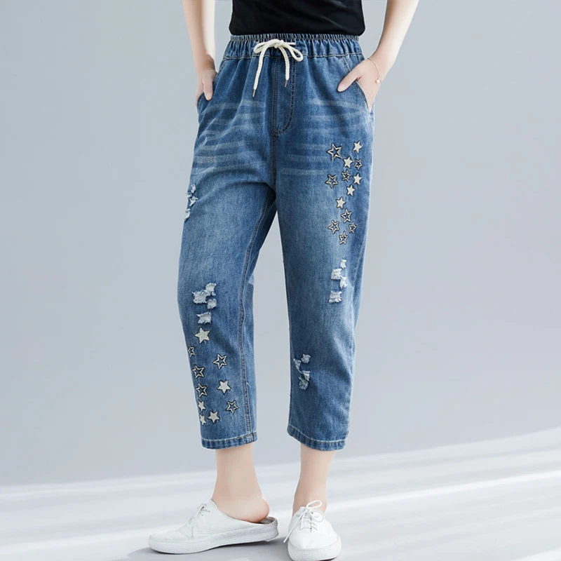 Свободные рваные джинсы с вышивкой джинсы мальчикового кроя женские 2019 летние резинка на талии Винтаж джинсовые штаны уличная Капри Жан