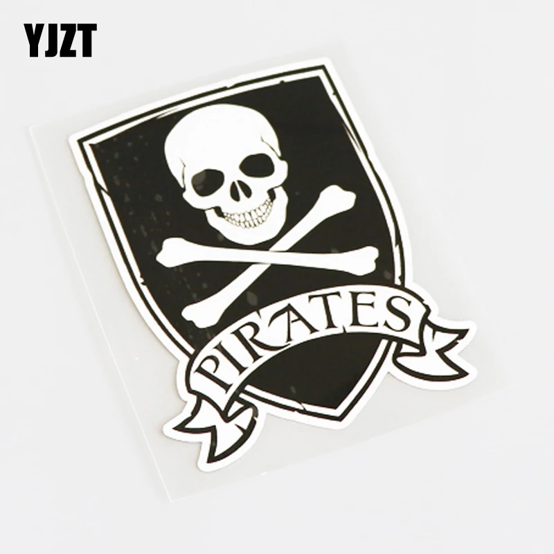 

YJZT 8CM*11CM Personality Pirates Skull Car-styling Car Sticker Decal PVC 13-1105