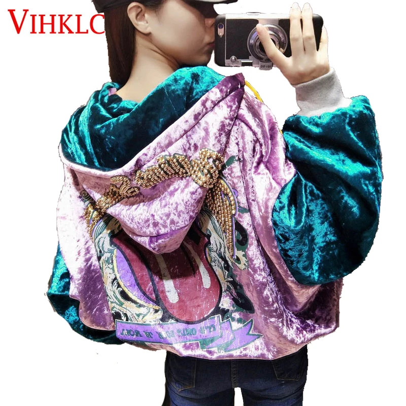 

VIHKLC 2018 Spring / Autumn New Women Gold velvet Short Coat Long sleeve zipper coat Lady Beaded Casual Loose Tops T138