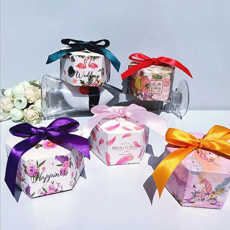 

New Creative Triangular Pyramid Marble style Candy Box Wedding Favors Party Supplies thanks Gift Chocolate Box