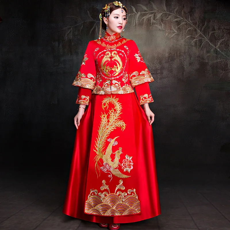 2018 New red Embroidery Phoenix Cheongsam Chinese Traditional bride Wedding Dress Women qipao Long evening Dress Retro Dress