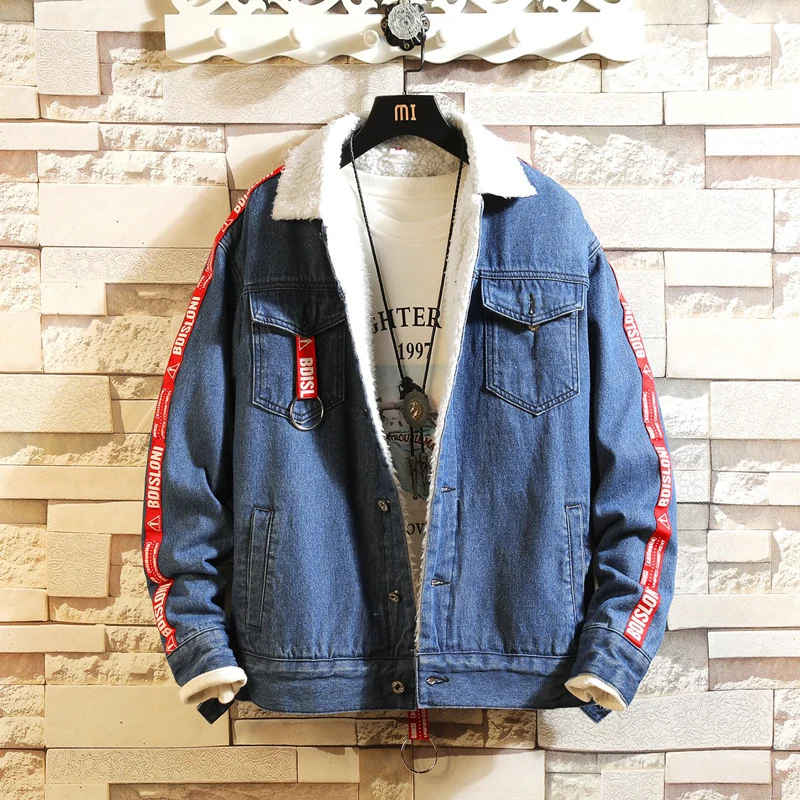 

2018 Fashion Winter Jacket Men Hip Hop Outwear Blue Color Wool Lamb Velvet Parka Men Red Stripe Patch Denim Warm Jacket Hombre