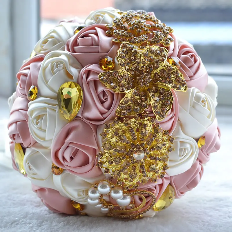 Kyunovia Великолепные золотые броши Свадебный букет Шелковый букет невесты из роз Стразы Красочный Букет невесты с жемчугом FE10 - Цвет: Light Pink