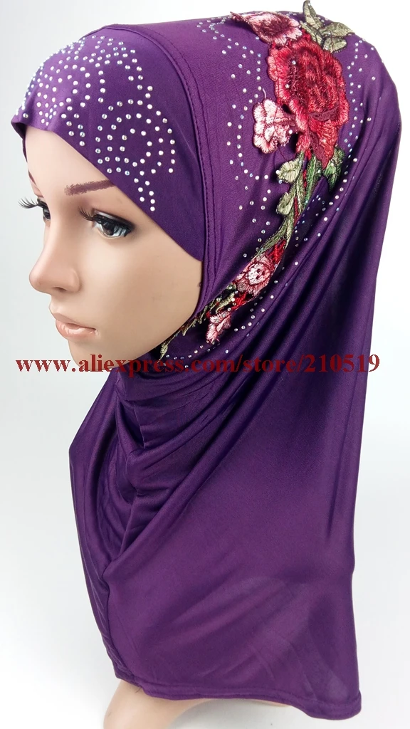 Muslim One Piece Muslim One Piece