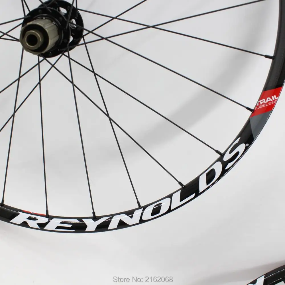 Discount New 26 27.5 29er clincher rim Mountain bike 3K full carbon fibre disc brake bicycle carbon wheelset Thru Axle hubs MTB Free ship 2 Discount New 26 27.5 29er clincher rim Mountain bike 3K full carbon fibre disc brake bicycle carbon wheelset Thru Axle hubs MTB Free ship 2