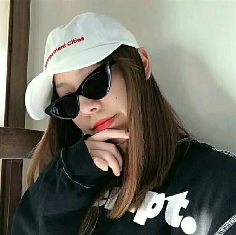 1 5292330521_1510330976