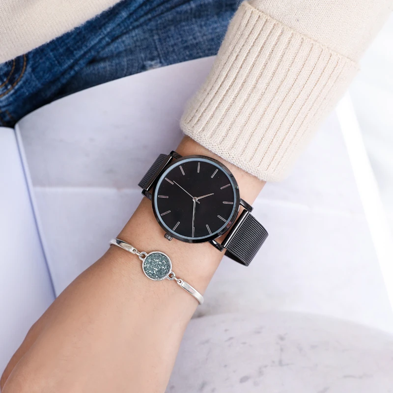 Casual Brand Waterproof Black White Couple Watches Tables Fashion Harajuku Analog Men Women Silicone Watch 2016 Dress Clock