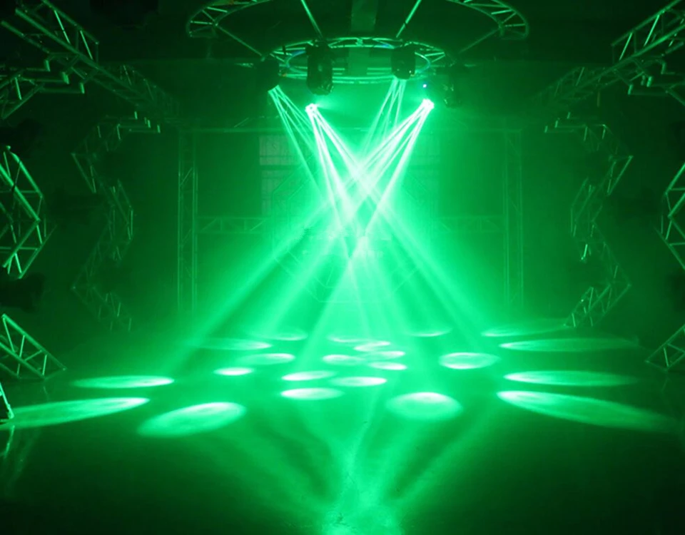 свет для портретной съемки. студийный свет для видеосъемки. альфа лучи. лампа для фотосессии. световая модель.