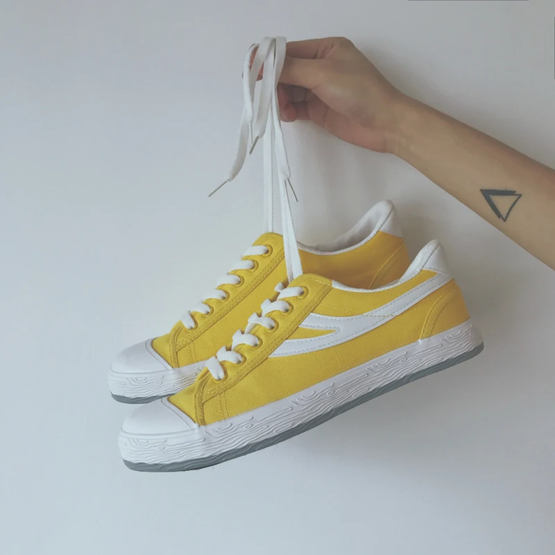 casual flat canvas shoes