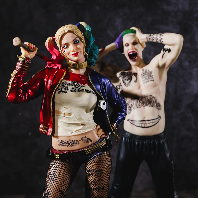 

Suicide Squad joker and harley quinn Exquisite Action Figure Model Personality Decoration Gift 28cm
