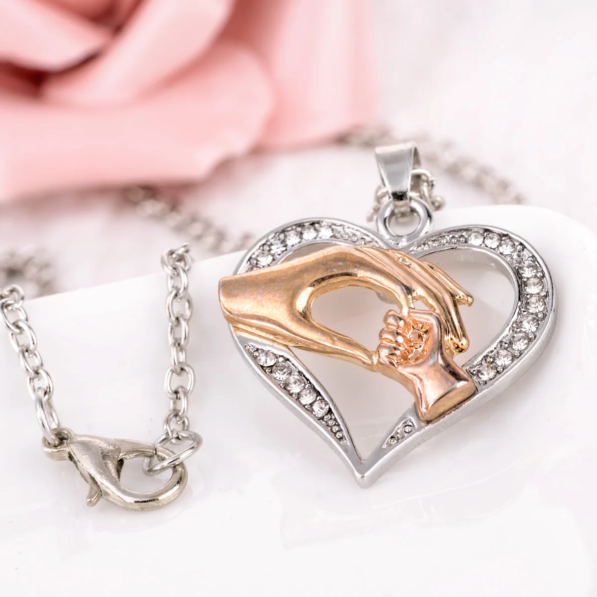 Vintage Collare Mother Child Necklaces Shellhard Crystal Hand in Hand Heart Shaped Pendant Necklace Love Family Jewelry Gift