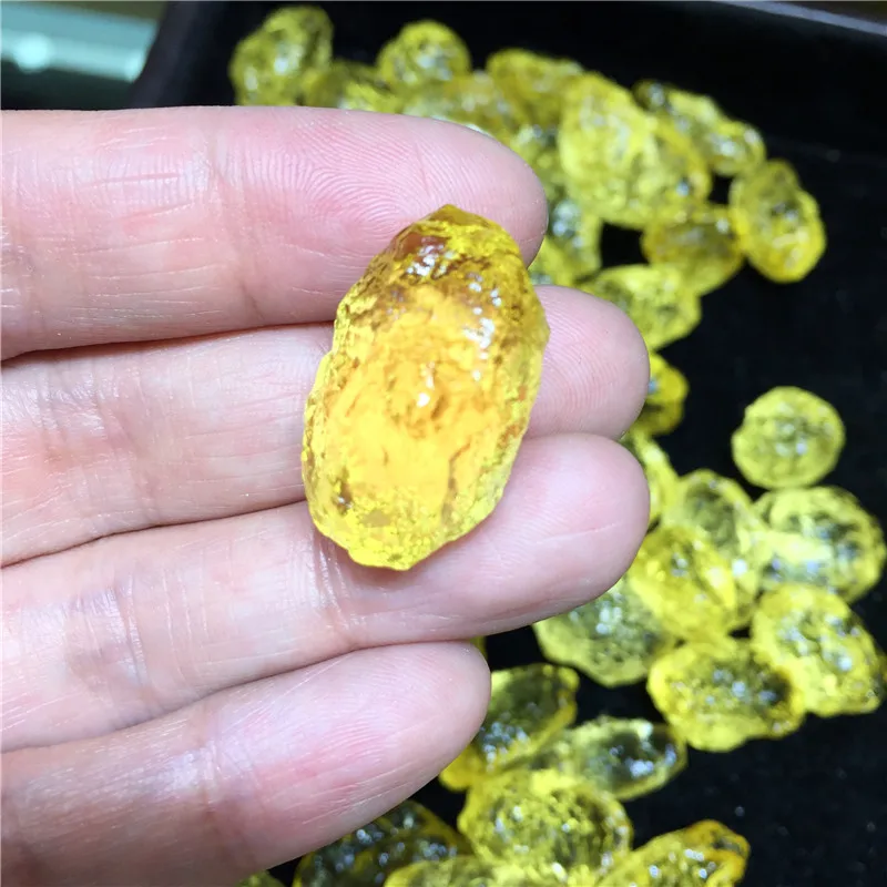 1 шт. желтый молдавит Чешский метеорит ударное стекло Натуральный Необработанный камень кристалл энергетический камень