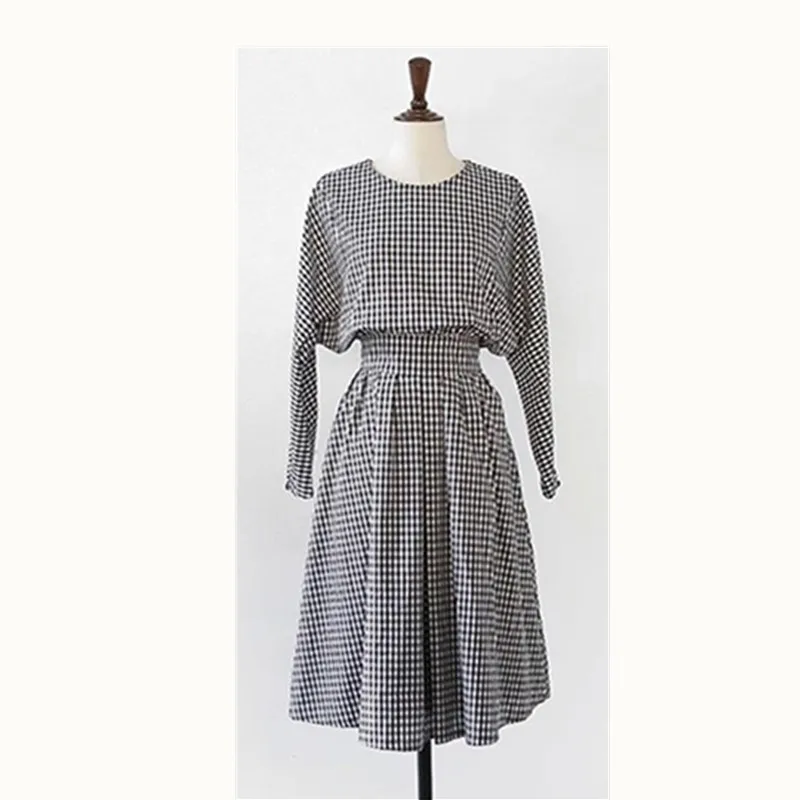 

G1001-B1755 2019 Spring installs new south Korean edition women small pure fresh round to collect the back dress cheap wholesale