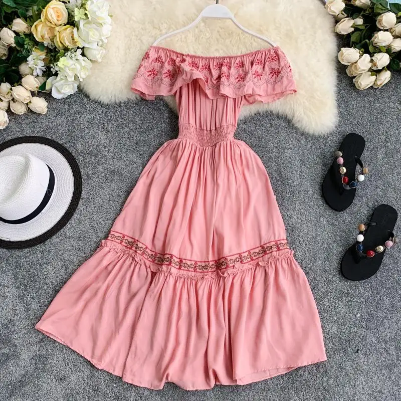 

Women Boho Style Dresses New Summer Slash Neck Sexy Off Shouldre White Long Robe Vintage Floral Embroidery Casual Wear Dress