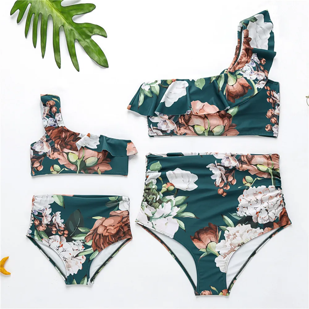 

Mother Daughter Swimsuits 2019 Summer Family Matching Flower Swimwear Sets Mom And Daughter Beach Sexy Bikini Clothes Holiday