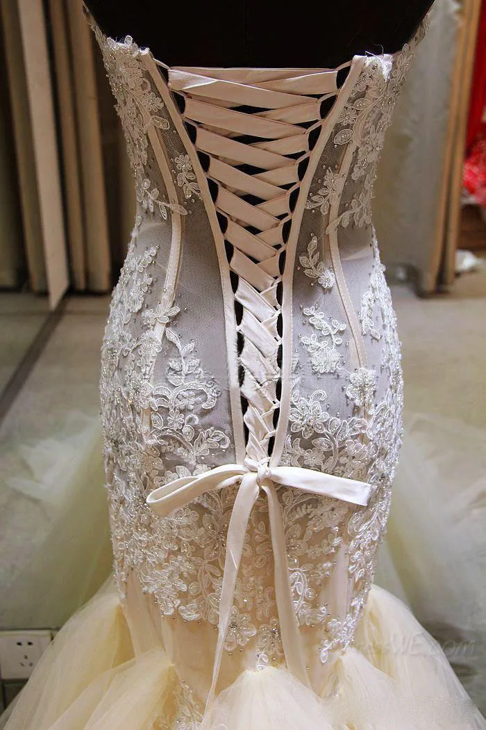 gorgeous-2019-mermaid-wedding-dresses-sweetheart-neck-lace-appliques-beaded-lyered-skirt-lace-up-bridal-gowns-for-garden-rustic-style