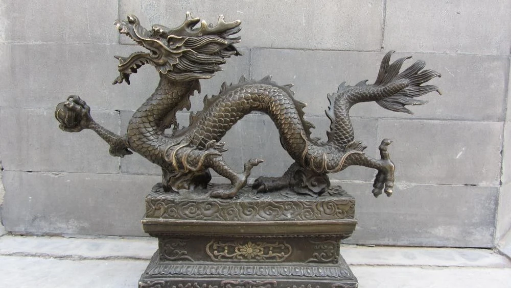 

11 Pure Copper Bronze FengShui Evil Lucky Wealth Fly Dragon Hold Bead Art Statue