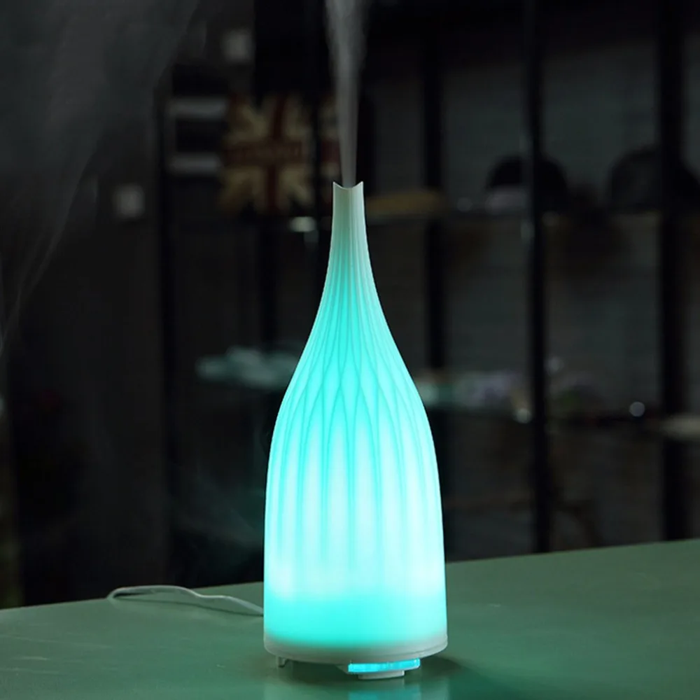 

2018 100ML Air Humidifiers Ultrasonic Humidifier for Home Aroma Essential oil DiffuserAromatherapy With Colorful lED Night Light