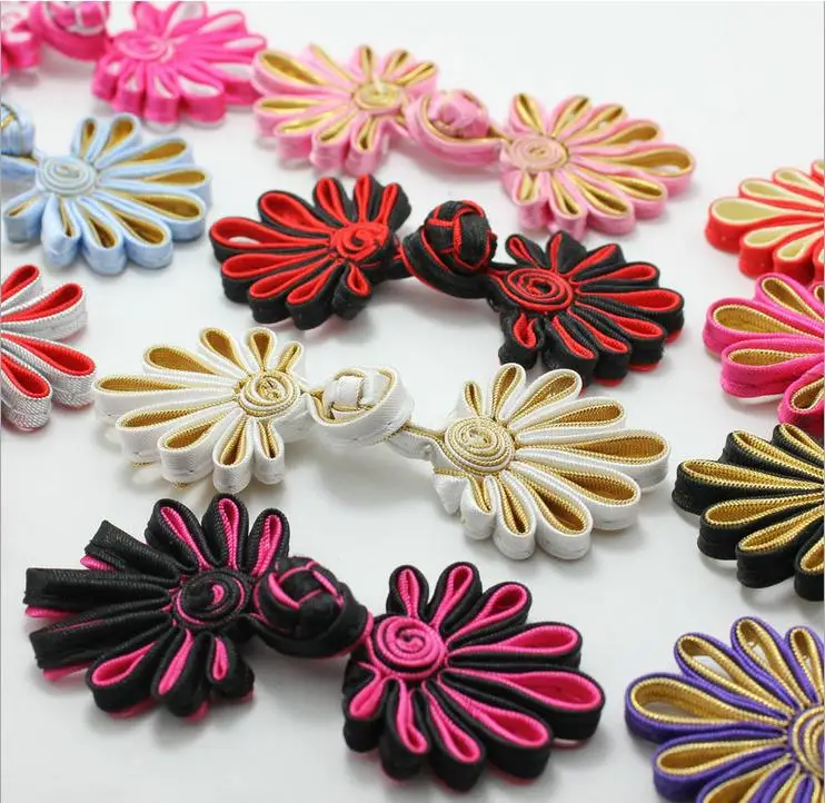 8cm Golden silk chrysanthemum chinlon cheongsam manual Chinese knot