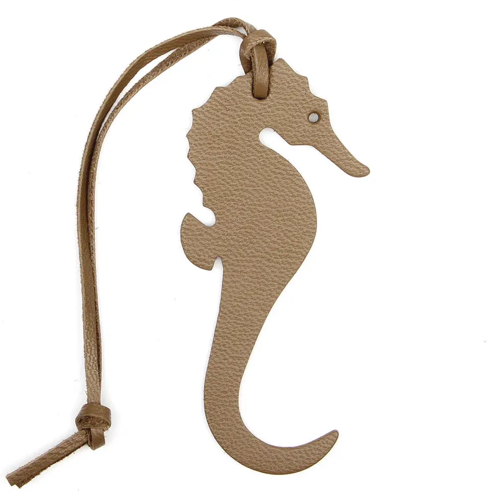 Известный бренд ручной работы из натуральной кожи олень брелок в виде жирафа кулон брелок для женщин сумка Шарм аксессуары - Цвет: SEAHORSE CAMEL