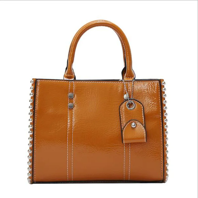 

Free Shipping New 2018 Fashion Women Bag Pearl Big Capacity Shoulder Bag Ladies Messenger Handbag 5 Colors Red Black Green