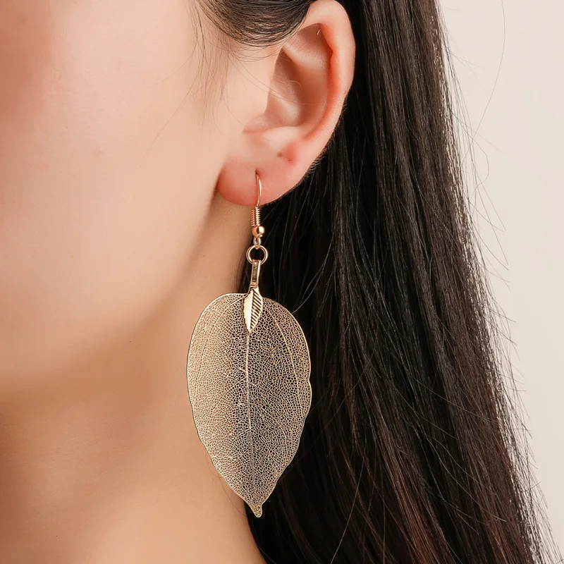 

European and American popular retro ear ornaments fashion temperament long hollowed-out leaves ear pendant earrings wholesale