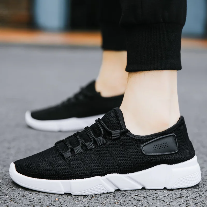 

New fashionable breathable leisure shoes in 2019 spring and summer men's Korean version of the trend of all-round tide mesh runn