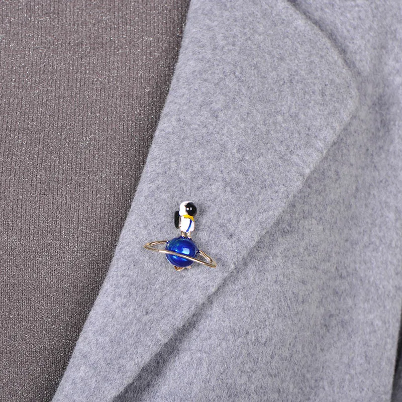 Funmor Fashion Astronaut Planet Brooches Enamel Pins Children Men Coat Sweater Shirt Corsage Routine Ball Ornaments Accessories