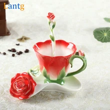 3D Rose Emaille Kaffeetasse Tee Milch Tasse Set Mit löffel und Untertasse Kreative Keramik Europäischen Porzellanschale Drink Ehe geschenk