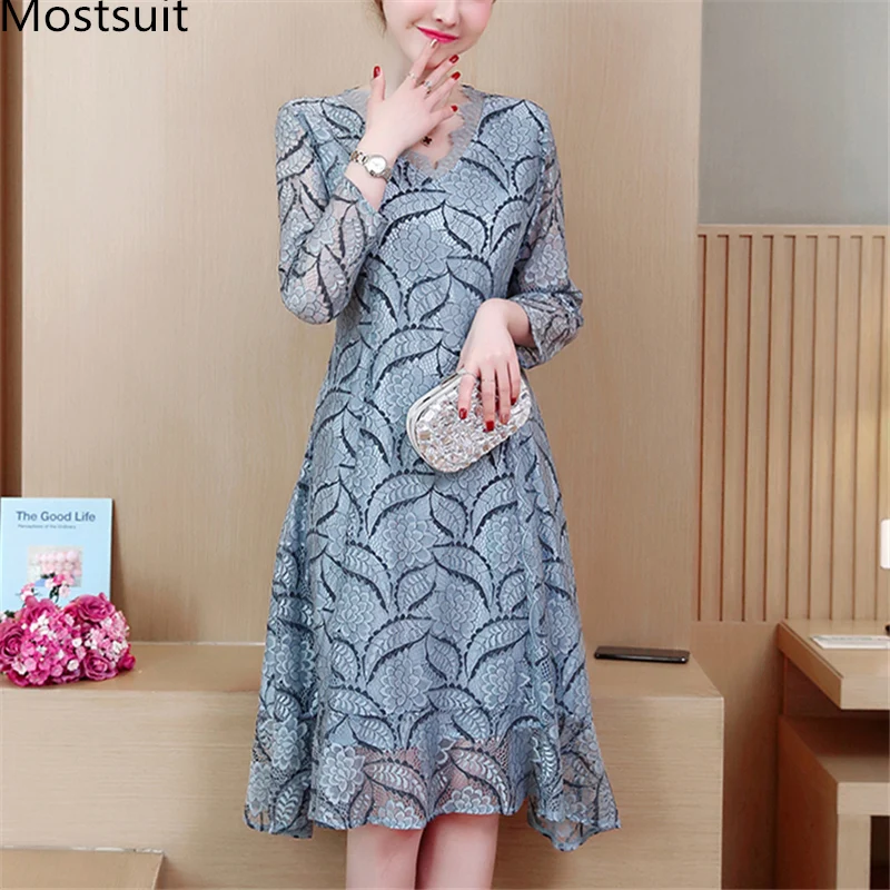 

Sexy Lace Dress Women Plus Size Spring Summer Hollow V-neck A-line Pleated Dresses Vintage Elegant Party Vestidos Blue Pink 2019