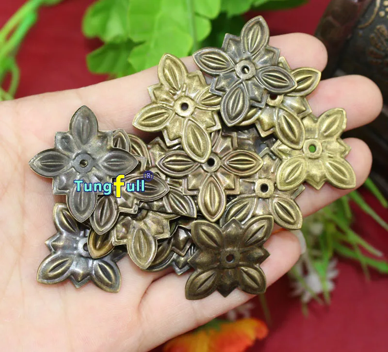 Tungfull Hardware Antique Patch Attached Sheet Metal Motif Corner