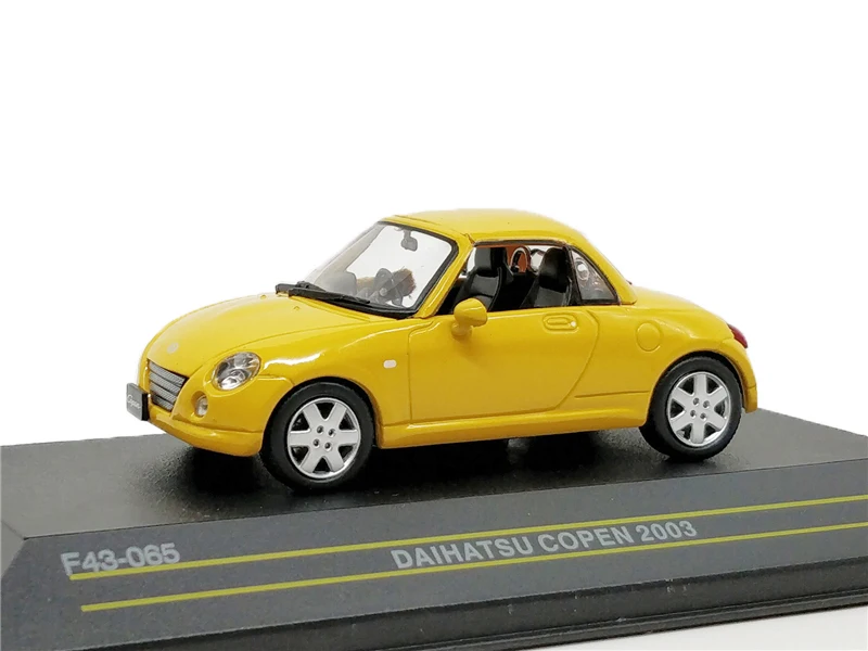 1:43 First Collections Diecast Model Car Daihatsu Copen 2003 Miniature Vehicle