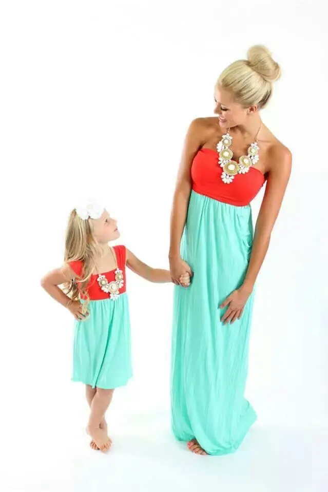 Платье для мамы и дочки; одежда для родителей и детей; полосатые платья для мамы и дочки; одинаковые Семейные платья с короткими рукавами для мамы и ребенка