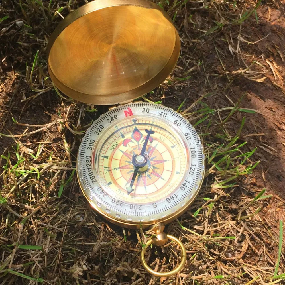 

Pure copper clamshell compass with luminous pocket watch compass portable outdoor multi-function metal measuring ruler tool