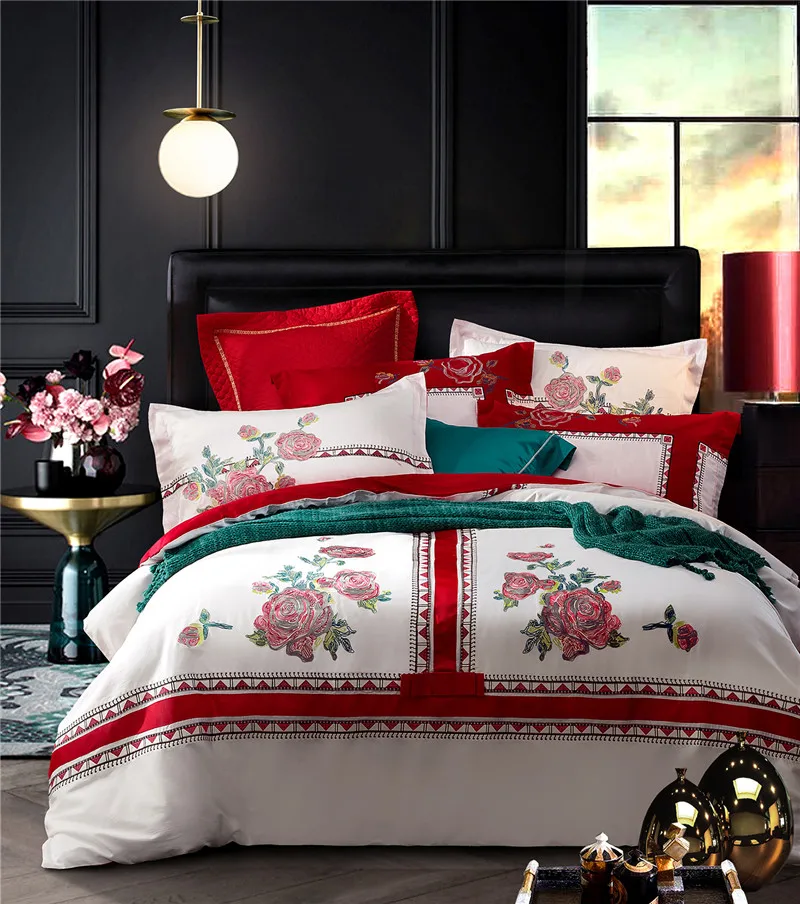 

2018 New Embroidery Bedding Sets king size Queen size Bed Lines Duvet Cover Bed Sheet Pillowcases Cover Set 4 pcs