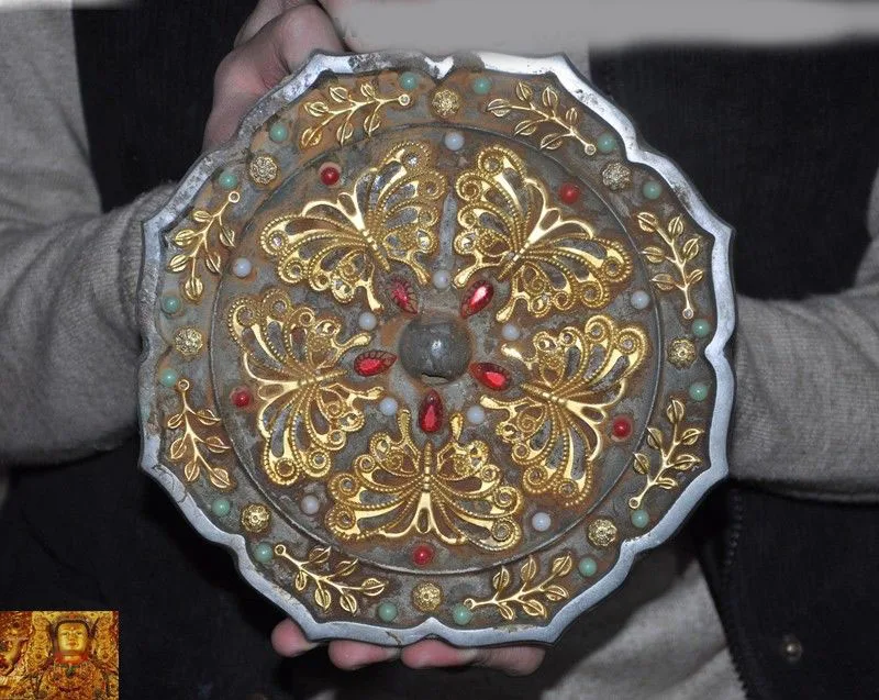 

wedding decoration Dynasty Feng shui purple bronze Gilt Inlay gem butterfly Exorcism Bronze mirror New Year