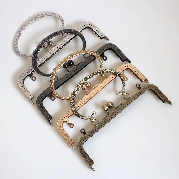 

DoreenBeads 1PCS Antique Bronze Bead Purse Bag Metal Arch Frame Kiss Clasp Lock AP2341