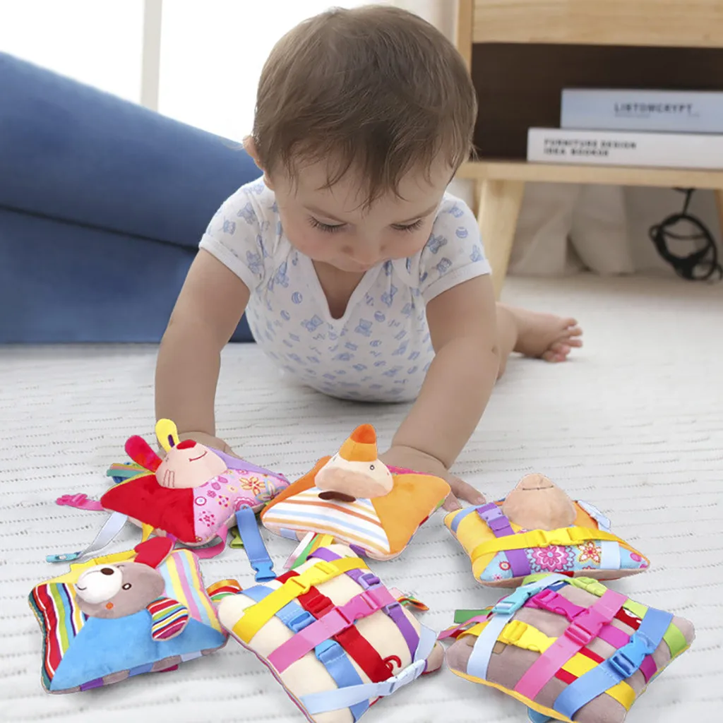 baby buckle toy