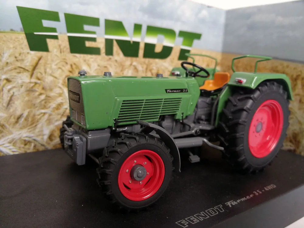 UH5308 1:32 Fendt Farmer 3 S-4WD трактор