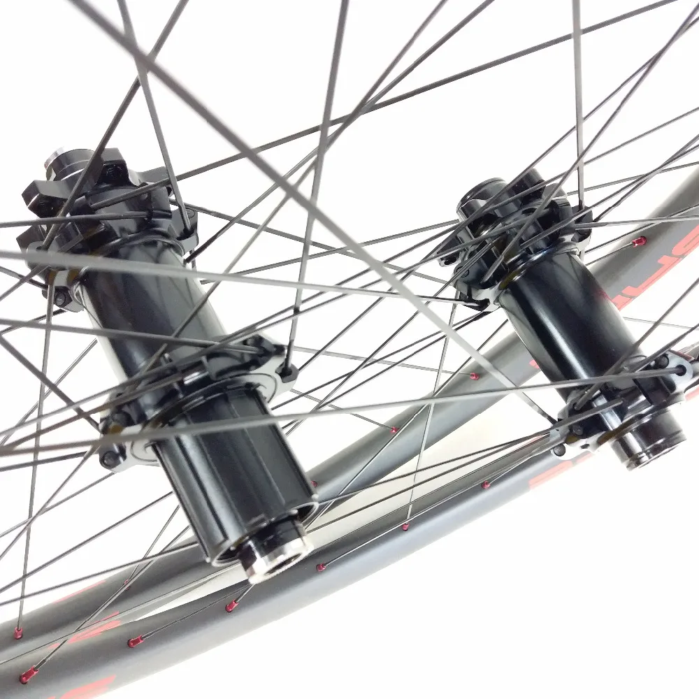 Cheap 1520g 29er BOOST straight pull carbon wheels 6 pawls 60T 30mm clincher tubeless loud 29in wheelset 15X110 12X148 10s 11s 12s 2
