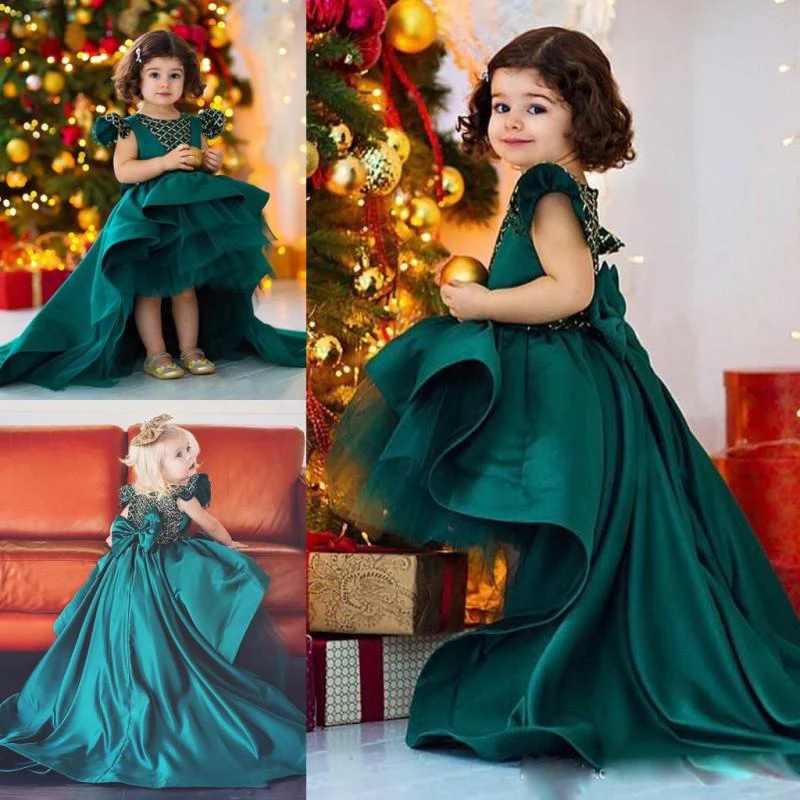 

Lovely Hi Lo Flower Girl Dresses For Weddings 2019 Cap Sleeve Lace Appliqued Ball Gown Tiered Ruffles Bow vestidos de fiesta