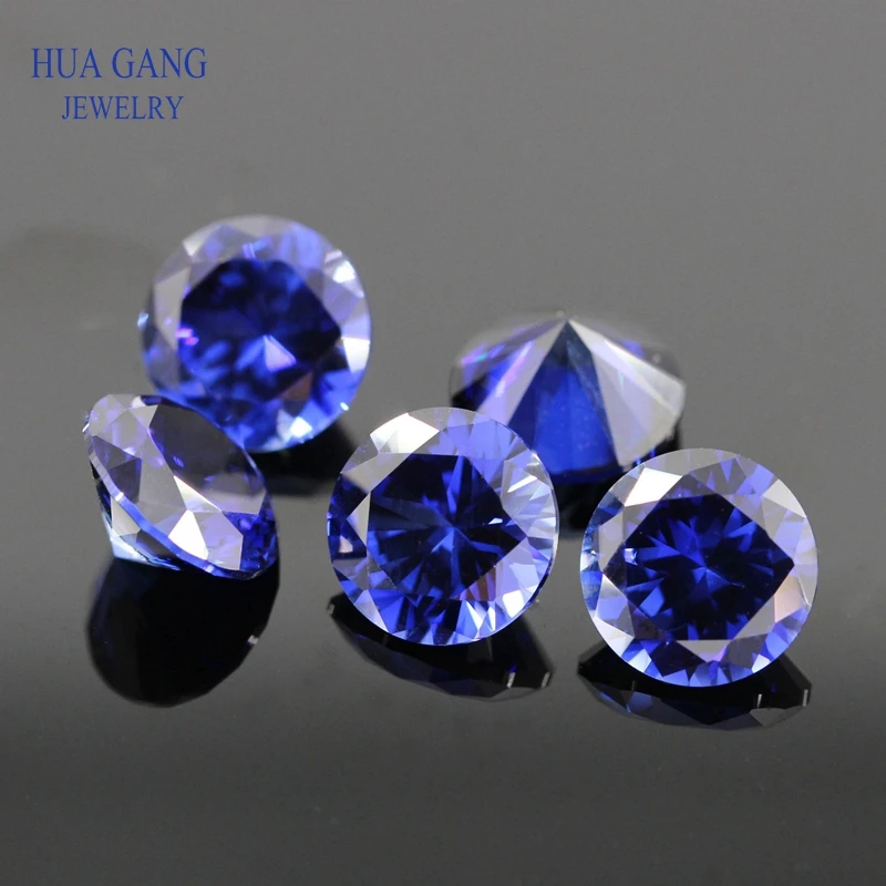 0.70 Carat Heart Cut Blue Sapphire Lab Created Gemstone - MiaDonna