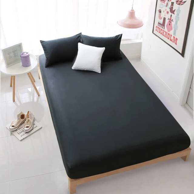 black fitted sheet