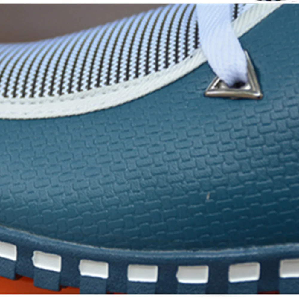 2019 Spring Autumn Mens Shoes Casual Low Heels Flat Black Shoes Fashion Classic Shoes Light Breathable White Sneakers Size 39-46