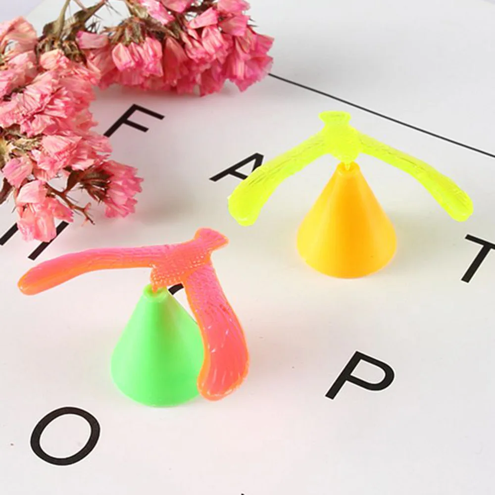 

Gravity Balancing Wingspan Eagle Bird with Pyramid Stand Physics Scientific Toy