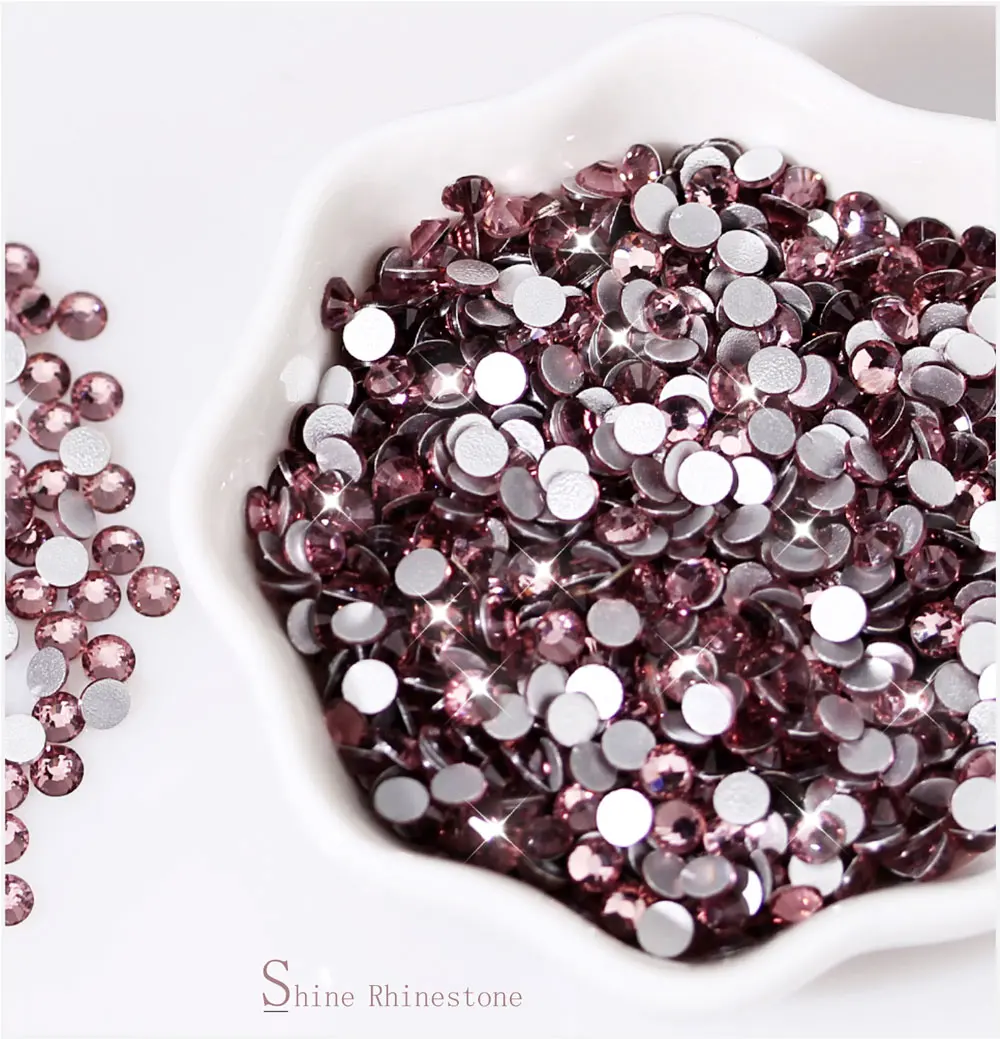 1 Set Of Rhinestones